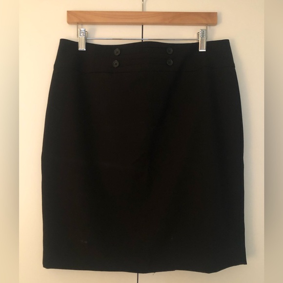 Classic Power Suit: Blazer + Skirt Set - Picture 3 of 4